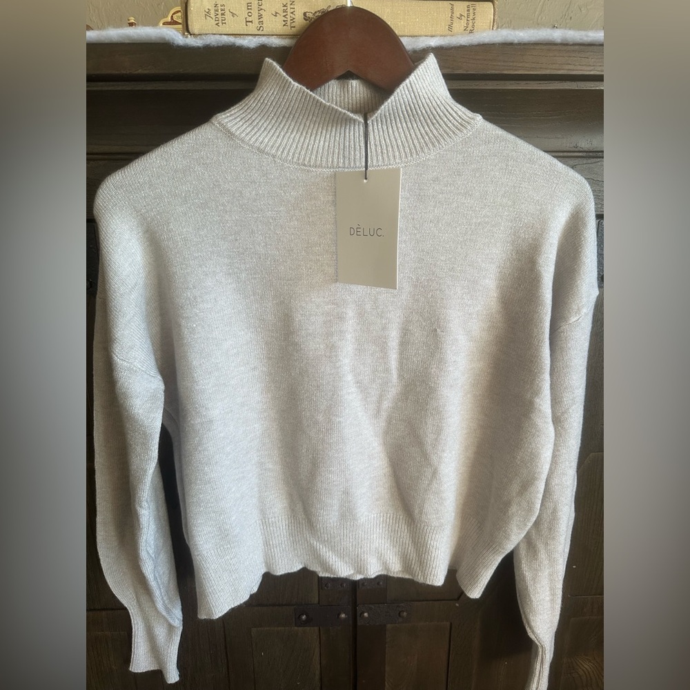 DÉLUC Soufflé Yarn Mock Neck Cream Sweater Small NWT Cozy Neutral Knit